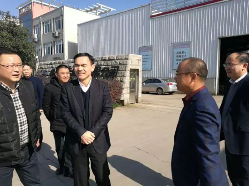 Ventus Eurus cum ver redit, flores mittens in ramos meos ----2018 Novus Annus Commencement Notes