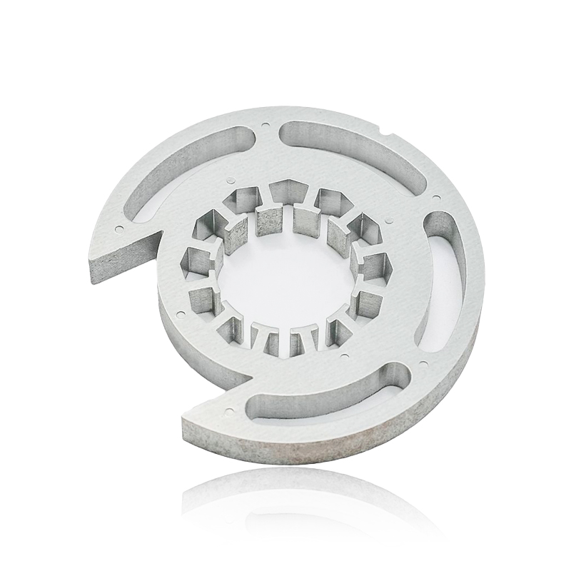 Quomodo nucleus rotor influit facultatem generantis diversis velocitatibus operandi vel sub variis oneris condicionibus?