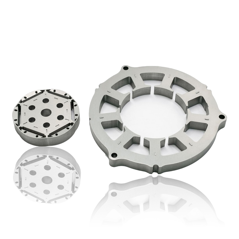 Quomodo crassitudo et positio laminationum in motor Stator Core impulsum industriam efficientiam, verticem current damna, et sonum operationis campester?