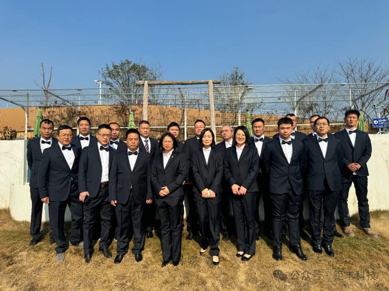 Jufeng | Procuratio bigas scriptor Novus Annus Evae turmas aedificationis activitates ad felicem exitum pervenit, ducendo blueprint ad praestantem progressionem simul